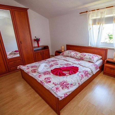 PUY Villa Anita מראה חיצוני תמונה