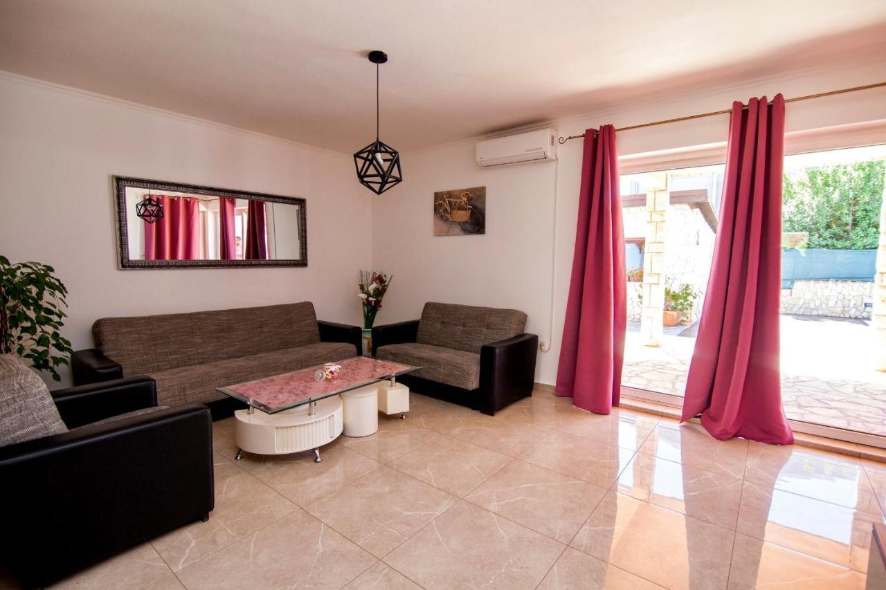 PUY Villa Anita מראה חיצוני תמונה