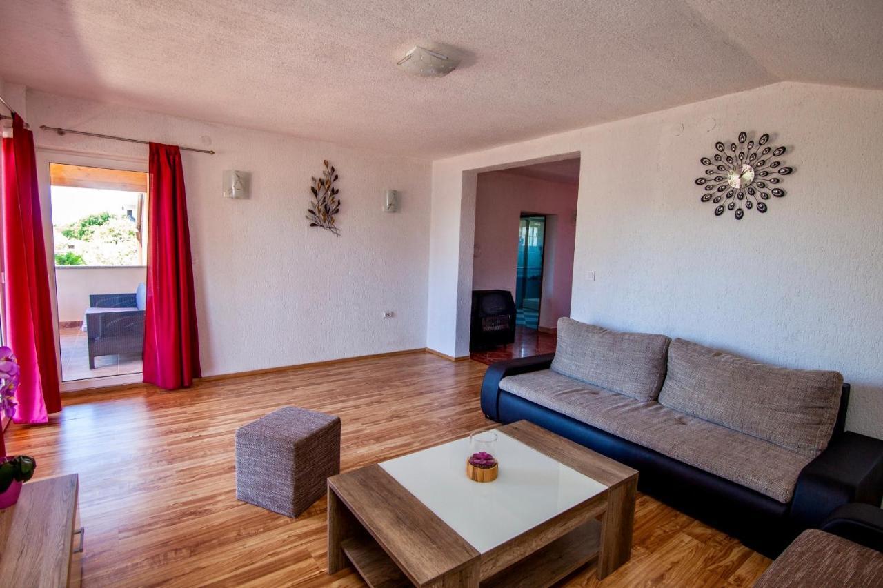 PUY Villa Anita מראה חיצוני תמונה
