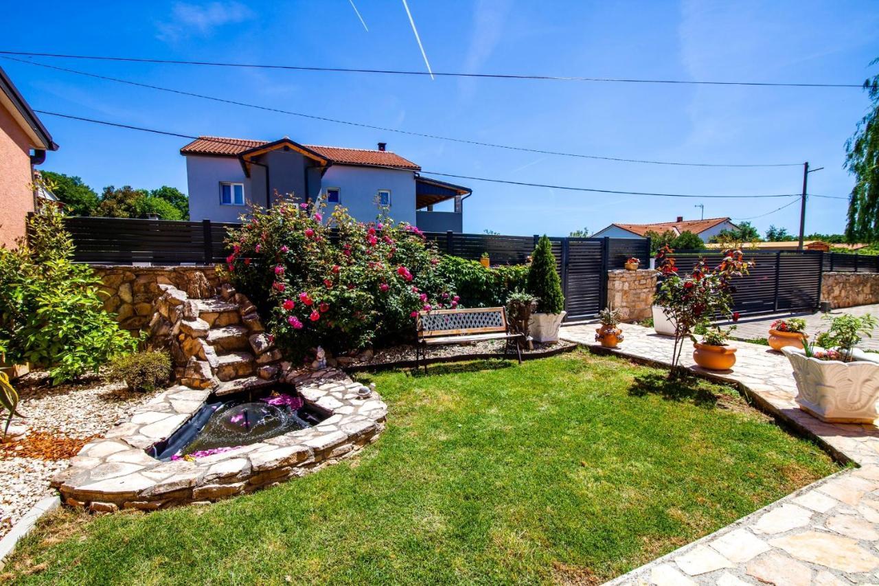 PUY Villa Anita מראה חיצוני תמונה